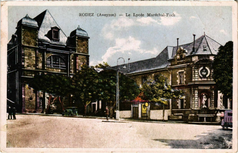 Carte postale ancienne Rodez - Le Lycee Marechal-Foch à Rodez