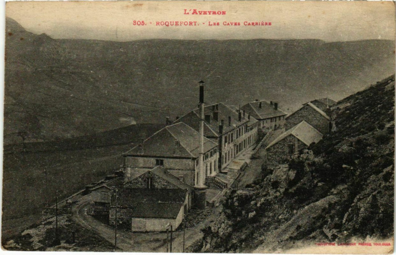 Carte postale ancienne Roquefort - Les Caves Carriere