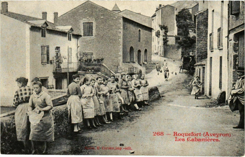 Carte postale ancienne Roquefort - Les Cabanieres