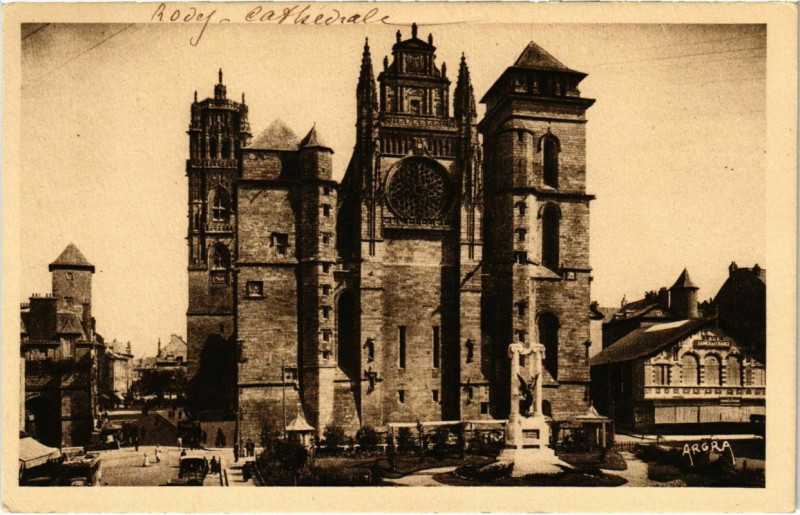 Carte postale ancienne Rodez - La Cathédrale à Rodez