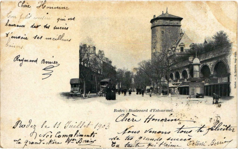 Carte postale ancienne Rodez - Boulevard d'Estourmel à Rodez