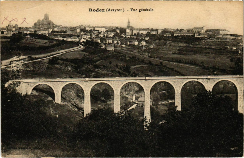 Carte postale ancienne Rodez - Vue générale à Rodez