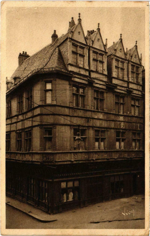 Carte postale ancienne Rodez - L'Hotel d'Armagnac à Rodez