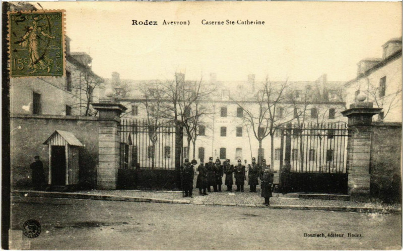 Carte postale ancienne Rodez - CaserneSainte-Catherine à Rodez