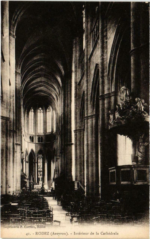 Carte postale ancienne Rodez - Interieur de la Cathédrale à Rodez