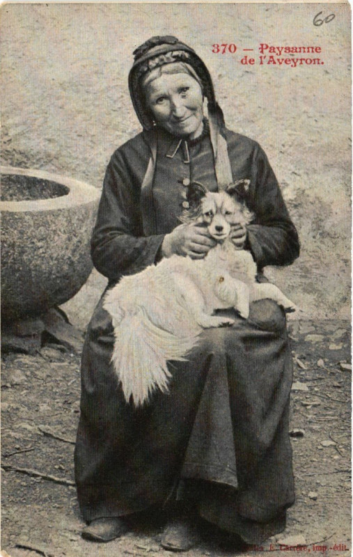 Carte postale ancienne Paysanne de l'Aveyron