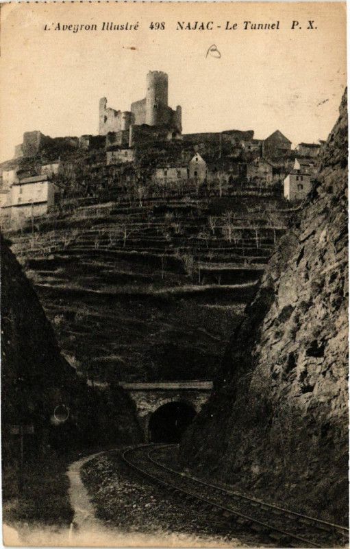 Carte postale ancienne Najac - Le Tunnel à Najac
