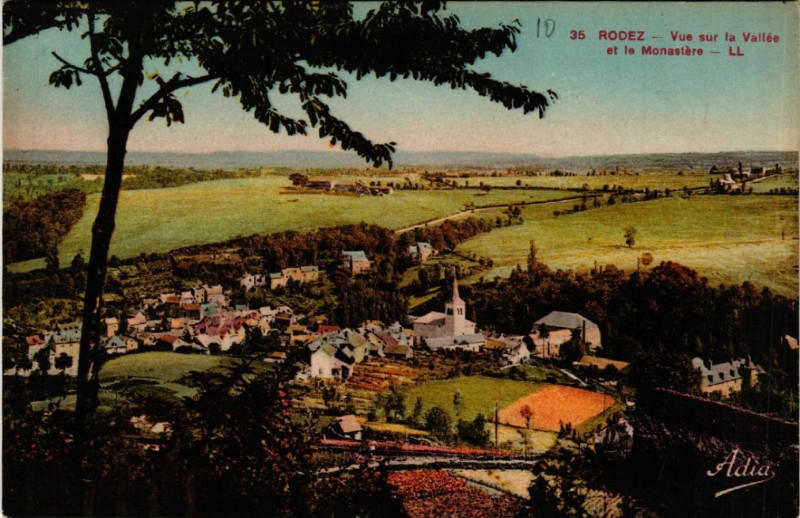 Carte postale ancienne Rodez - Vue sur la Vallée à Rodez