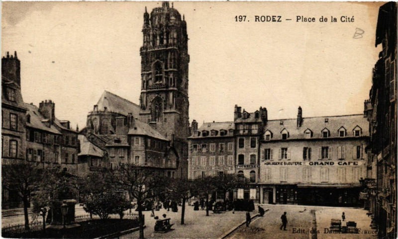 Carte postale ancienne Rodez - Place de la Cite à Rodez
