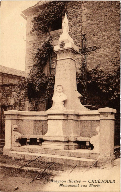 Carte postale ancienne L'Aveyron illustre - Cruejouls - Monument aux Morts