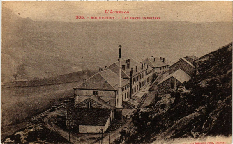 Carte postale ancienne Roquefort - Les Caves Carriere
