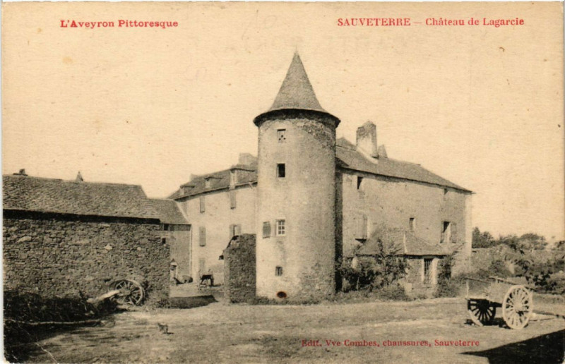 Carte postale ancienne Sauveterre - Chateau de Lagarcie