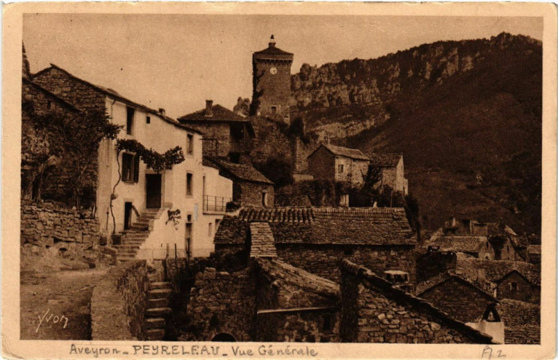 Carte postale ancienne Peyreleau - Vue générale à Peyreleau