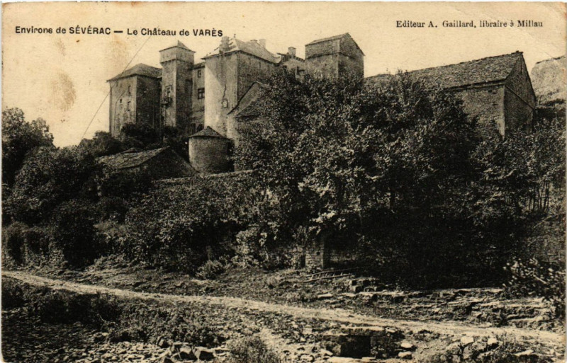 Carte postale ancienne Environs de Severac - Le Chateau de Vares