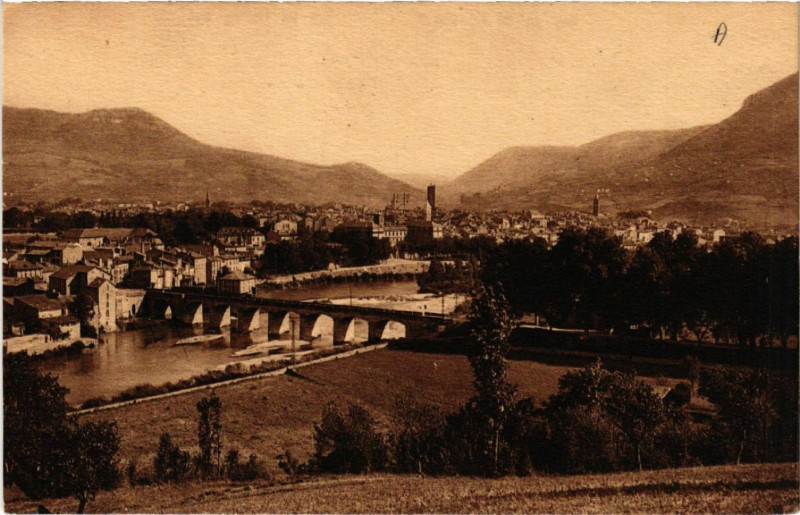 Carte postale ancienne Millau - Vue générale à Millau