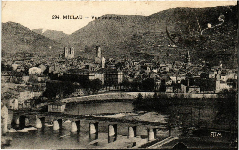 Carte postale ancienne Millau - Vue générale à Millau