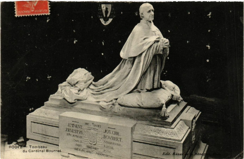 Carte postale ancienne Rodez - Tombeau du Cardinal Bourret à Rodez