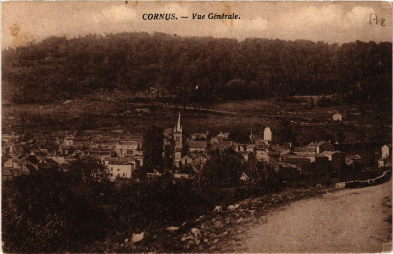 Carte postale ancienne Cornus - Vue générale à Cornus