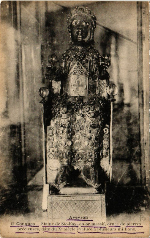 Carte postale ancienne Conques - Statue de Sainte-Foy