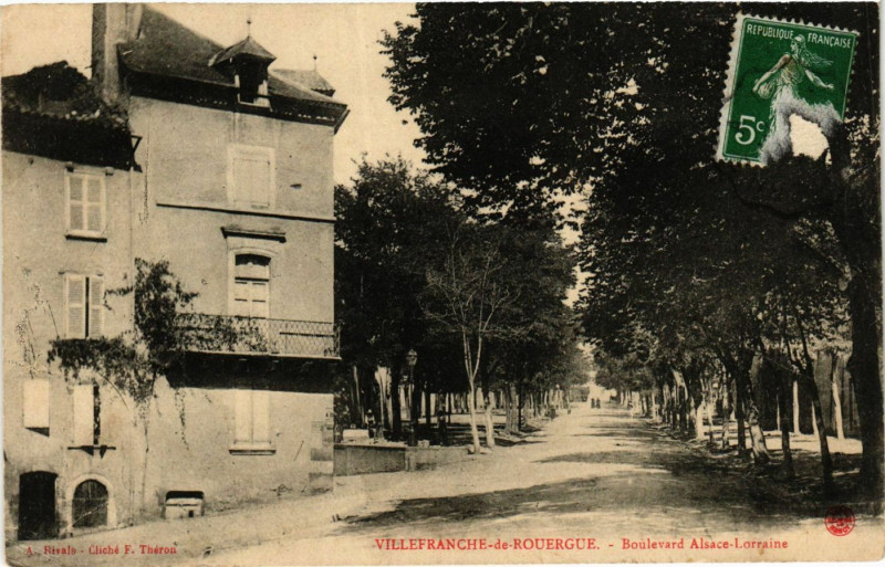 Carte postale ancienne Villefranche-de-Rouergue - Boulevard Alsace-Lorraine à Villefranche-de-Rouergue