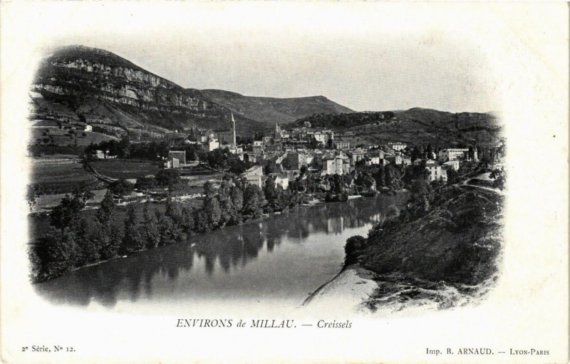 Carte postale ancienne Environs de Millau - Creissels à Millau