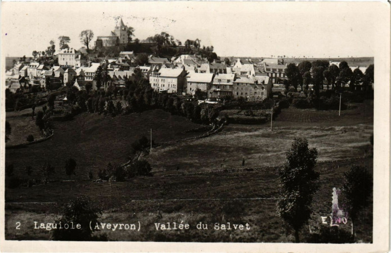 Carte postale ancienne Laguiole - Vallée du Salvet à Laguiole