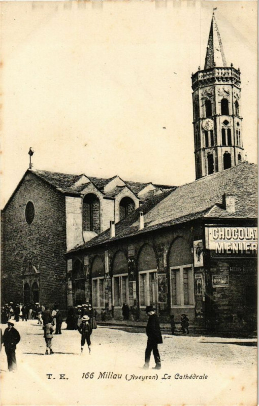 Carte postale ancienne Millau-La Cathédrale à Millau