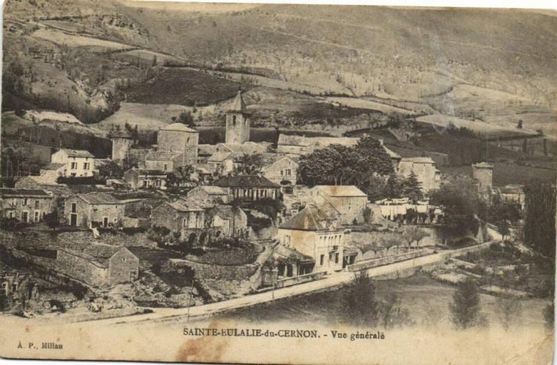Carte postale ancienne Sainte-Eulalie-de-Cernon - Vue générale à Sainte-Eulalie-de-Cernon