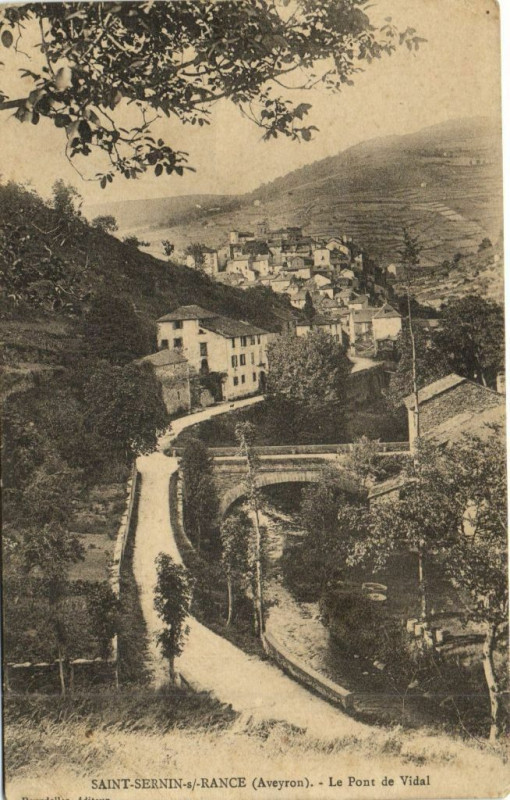 Carte postale ancienne Saint-Sernin-sur-Rance - Le Pont de Vidal à Saint-Sernin-sur-Rance