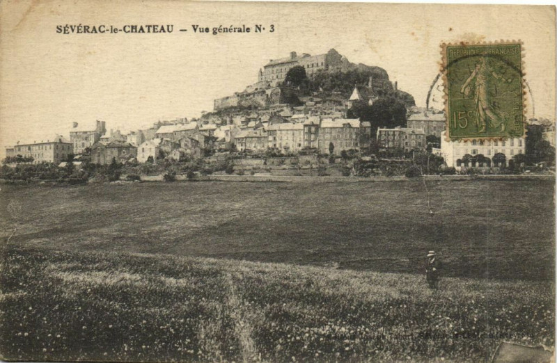 Carte postale ancienne Severac-le-Chateau - Vue générale