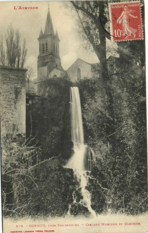 Carte postale ancienne Cornus prés Tournemire - Cascade Mercier et Clocher à Cornus