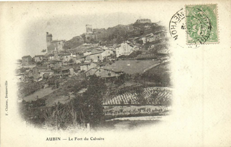 Carte postale ancienne Aubin - Le Fort du Calvaire à Aubin