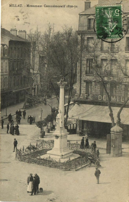 Carte postale ancienne Millau - Monument Commémoratif à Millau