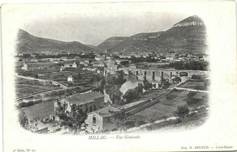 Carte postale ancienne Millau - Vue générale à Millau
