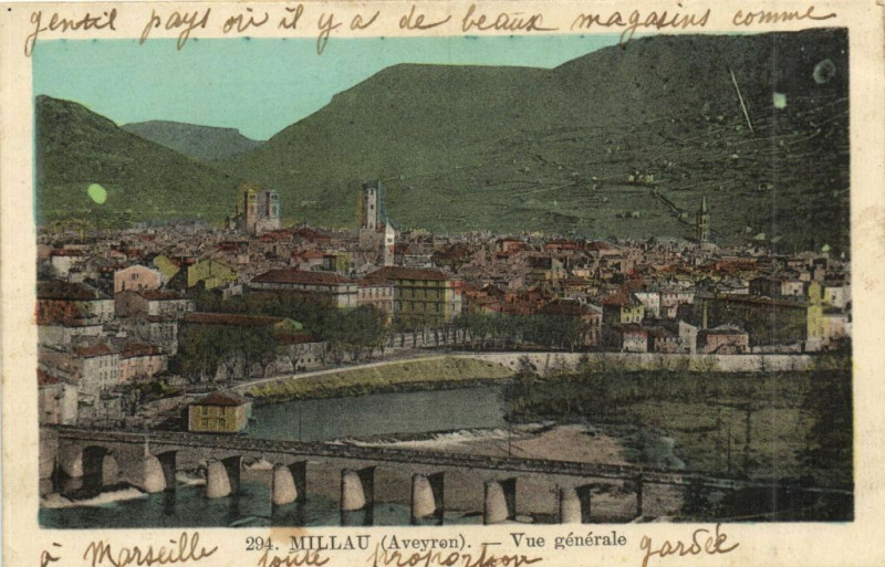 Carte postale ancienne Millau - Vue générale à Millau