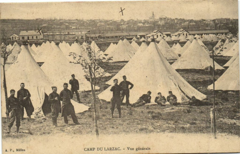 Carte postale ancienne Camp du Larzac - Vue générale