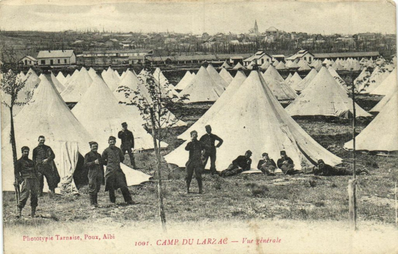Carte postale ancienne Camp du Larzac - Vue générale