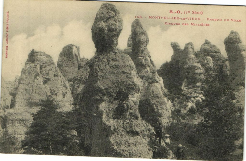 Carte postale ancienne Montpellier-le-Vieux - Phorum ou Ville Cirques des Milliéres
