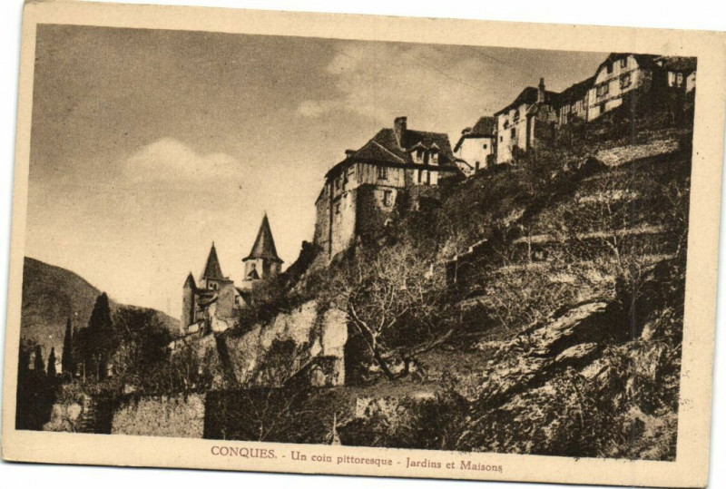 Carte postale ancienne Conques un Coin pittoresque - Jardins et Maisons