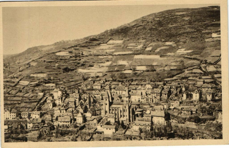 Carte postale ancienne Conques - Vue du Sud