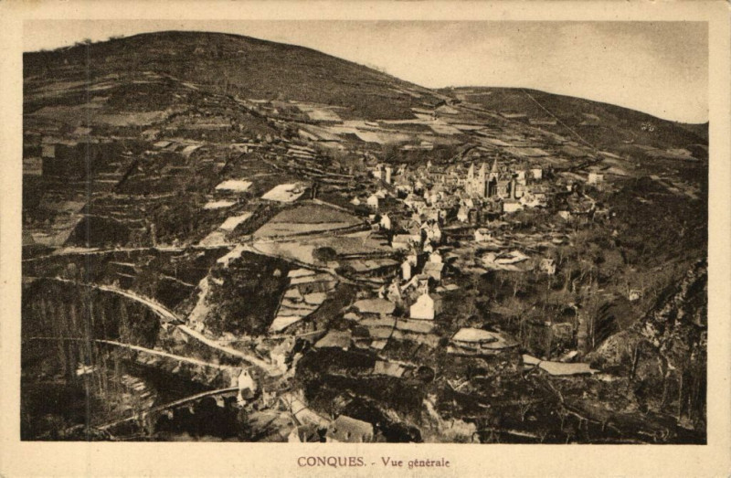 Carte postale ancienne Conques - Vue générale