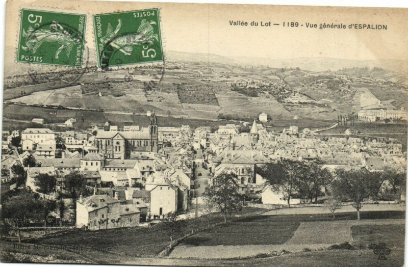 Carte postale ancienne Vallée du Lot - Vue générale d'Espalion à Espalion