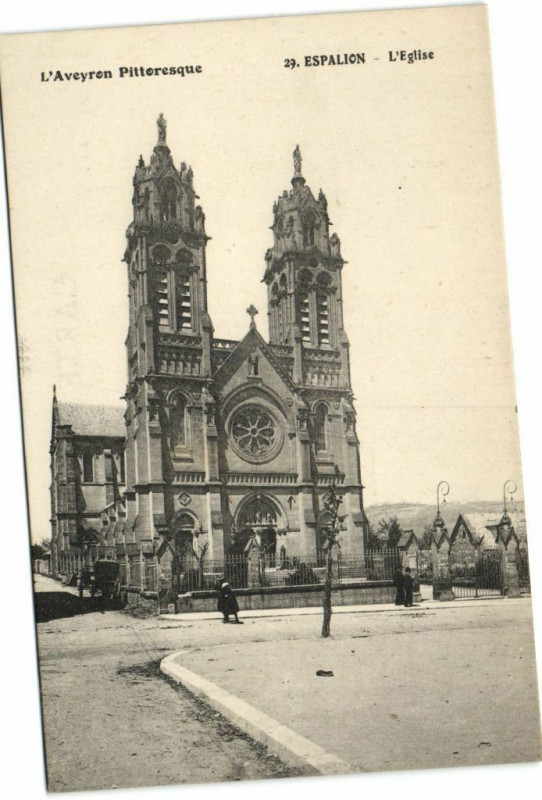Carte postale ancienne L'Aveyron Pittoresque Espalion - L'Eglise à Espalion