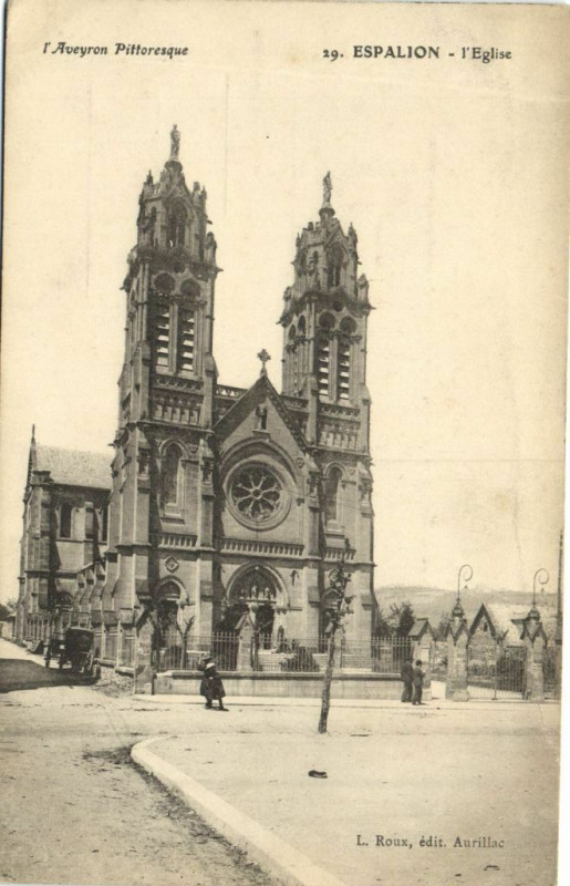 Carte postale ancienne L'Aveyron Pittoresque Espalion - l'Eglise à Espalion