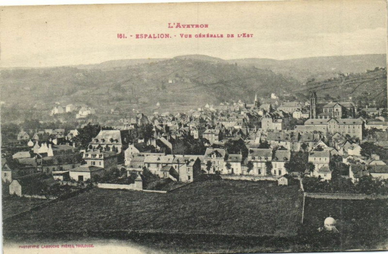 Carte postale ancienne Epalion - Vue générale de L'Est