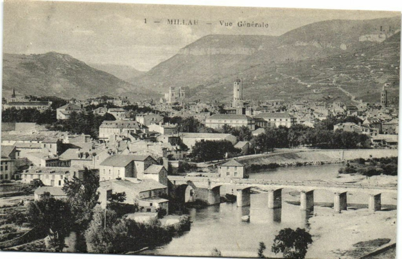 Carte postale ancienne Millau - Vue Générale à Millau