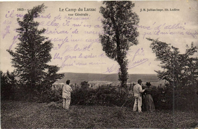 Carte postale ancienne Le Camp du Larzac - vue Générale