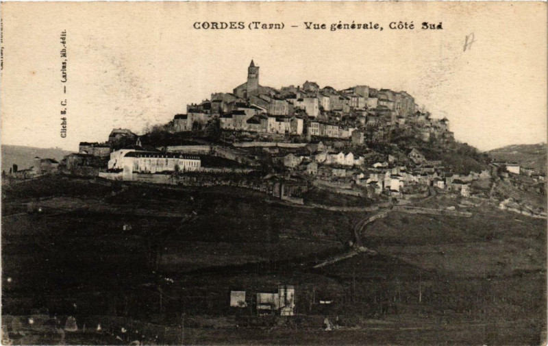 Carte postale ancienne Cordes Vue générale, coté Sud
