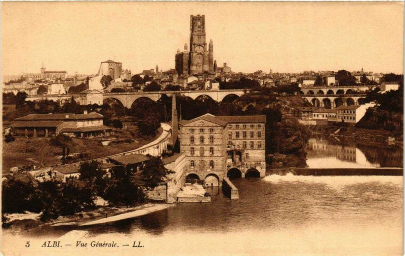 Carte postale ancienne Albi Vue générale à Albi