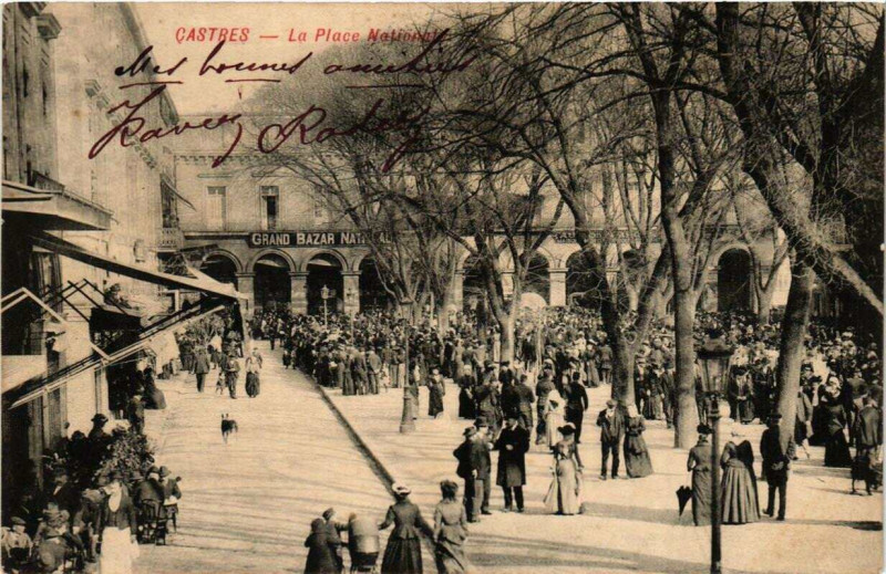 Carte postale ancienne Castres La Place Nationale à Castres